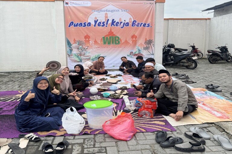 Wujud Kebersamaan di Bulan Suci melalui Angkringan Ramadan BSR